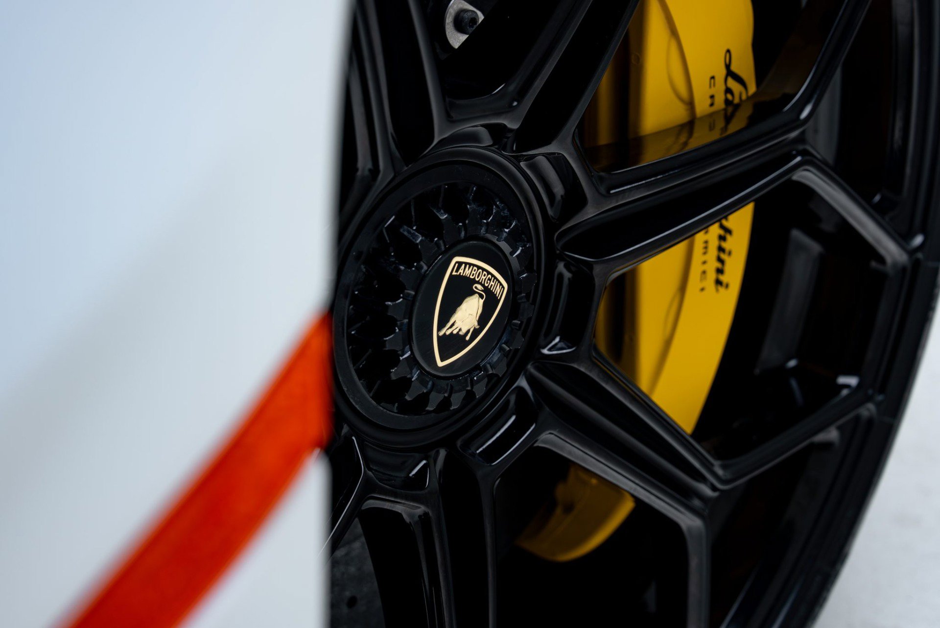 Used 2021 Lamborghini Aventador SVJ AWD/4WD image 39