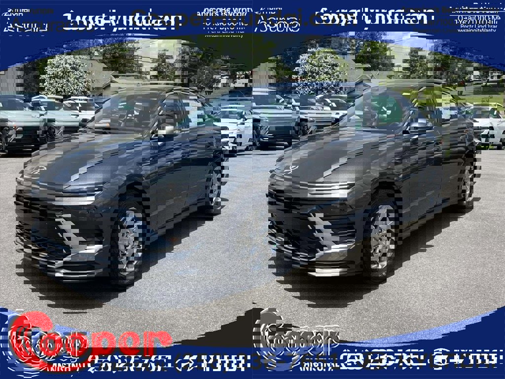 New 2025 Hyundai Sonata SE image 1
