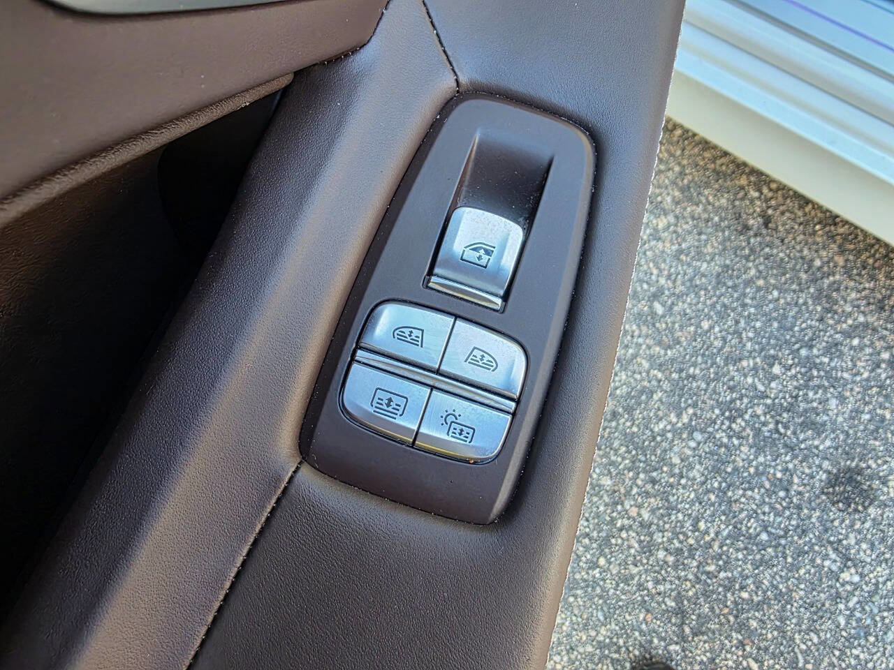 Used 2020 BMW 750i xDrive w/ Executive Package AWD/4WD image 33