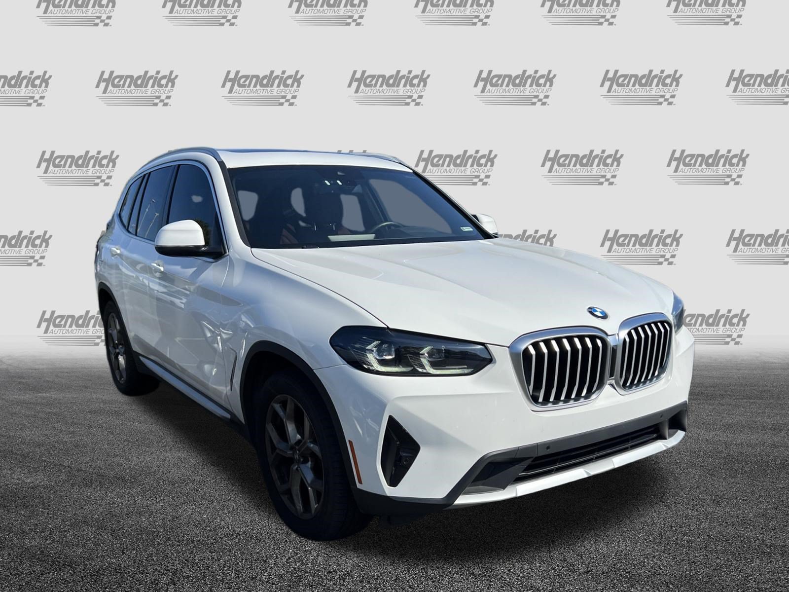 Used 2022 BMW X3 xDrive30i w/ Convenience Package AWD/4WD image 2