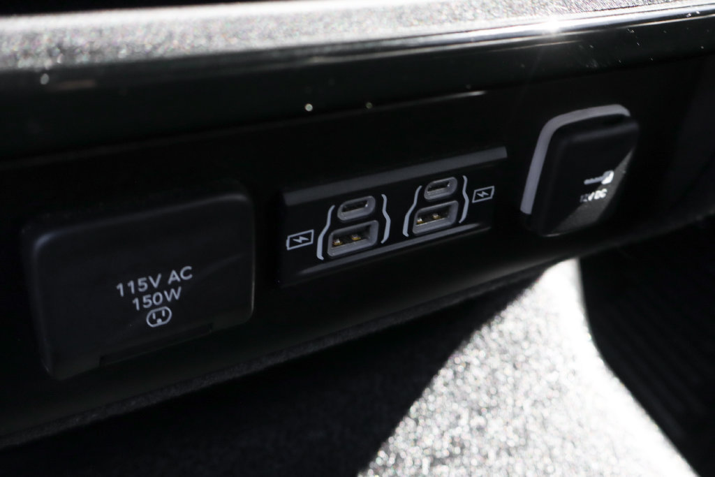 Used 2024 Jeep Wagoneer Series II RWD image 43