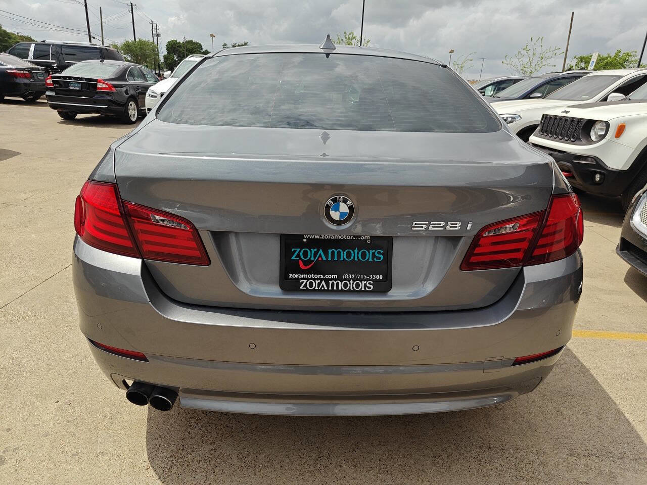 Used 2012 BMW 528i Sedan RWD image 4