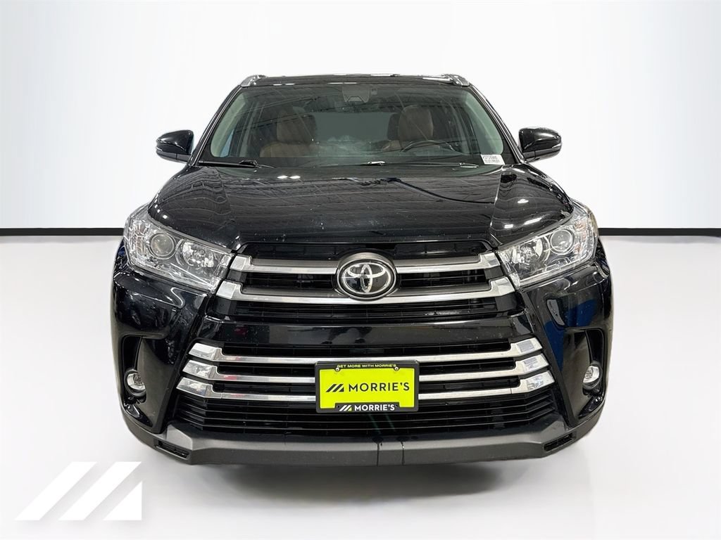 Used 2019 Toyota Highlander Limited AWD/4WD image 2