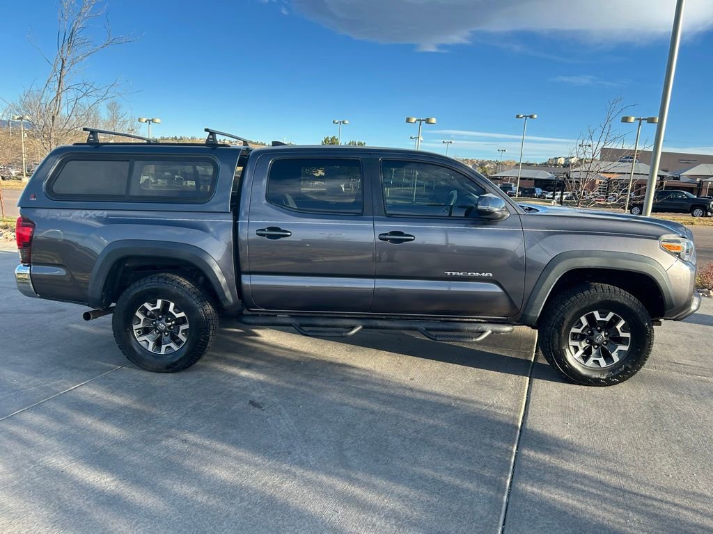 Used 2018 Toyota Tacoma TRD Off-Road image 9