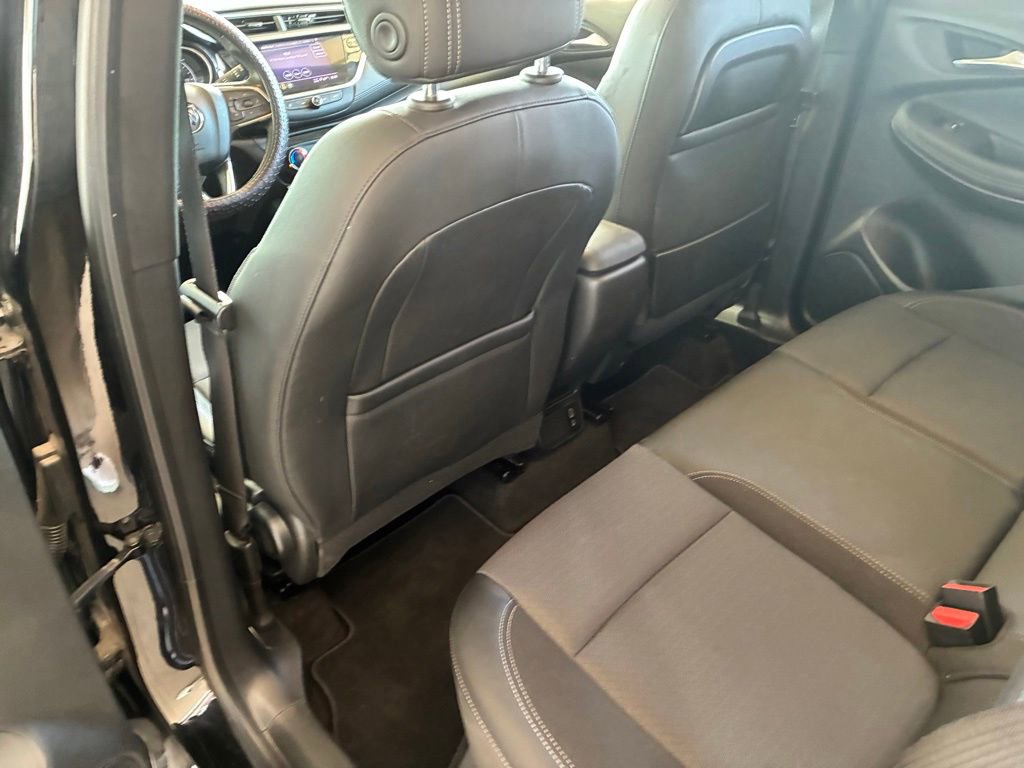 Used 2022 Buick Encore GX Preferred w/ Sport Touring Package FWD image 23