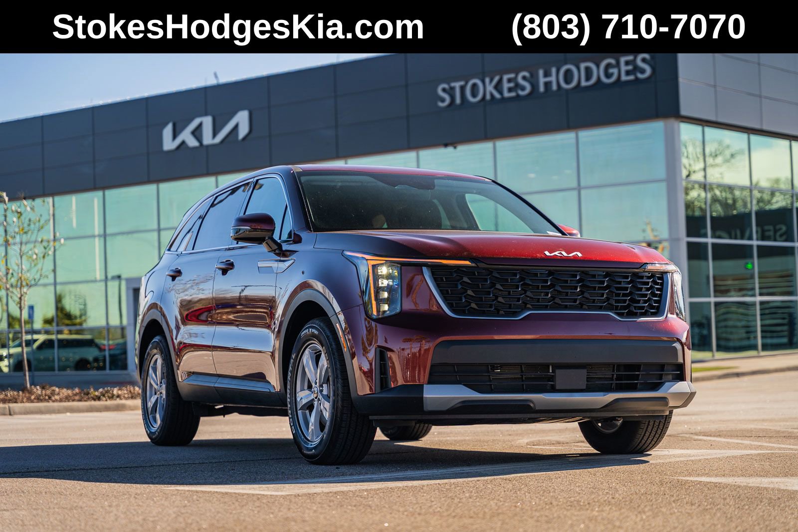 Used 2025 Kia Sorento LX image 1