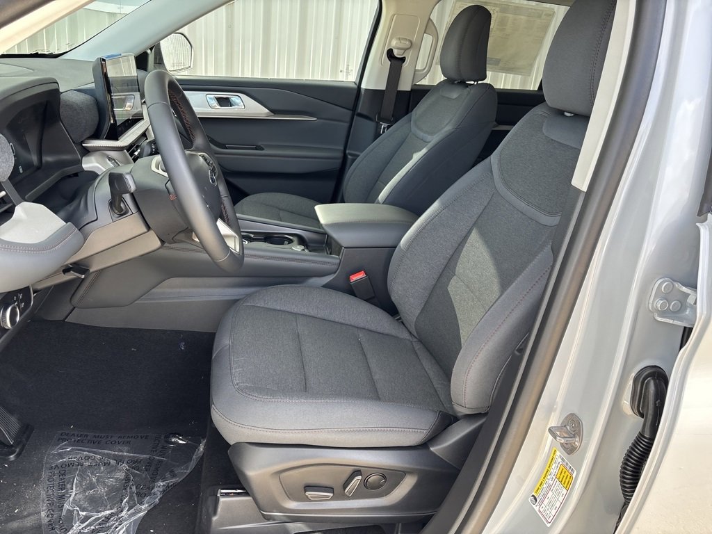 New 2026 Ford Explorer Active image 12