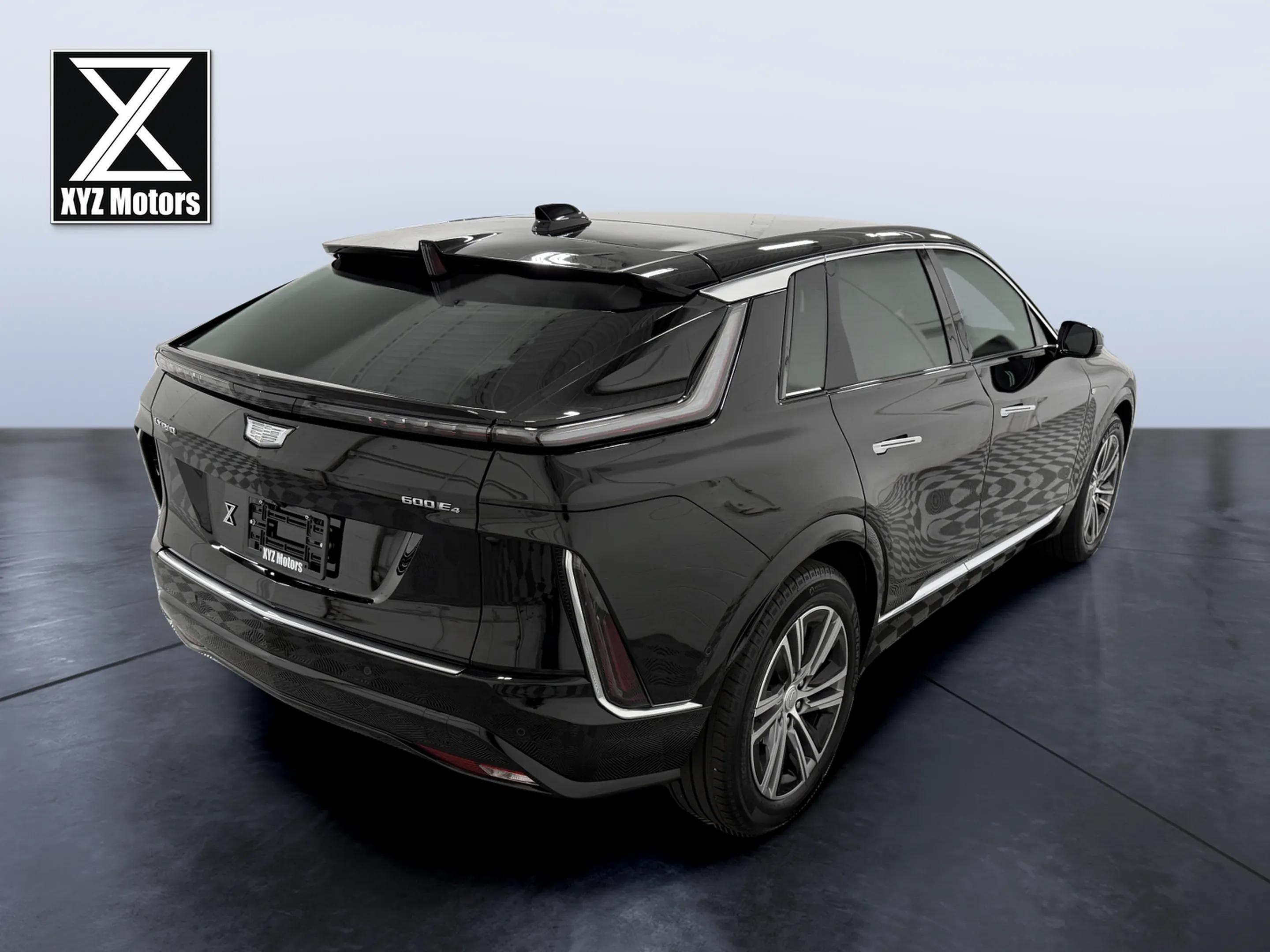 Used 2024 Cadillac Lyriq Luxury AWD/4WD image 6