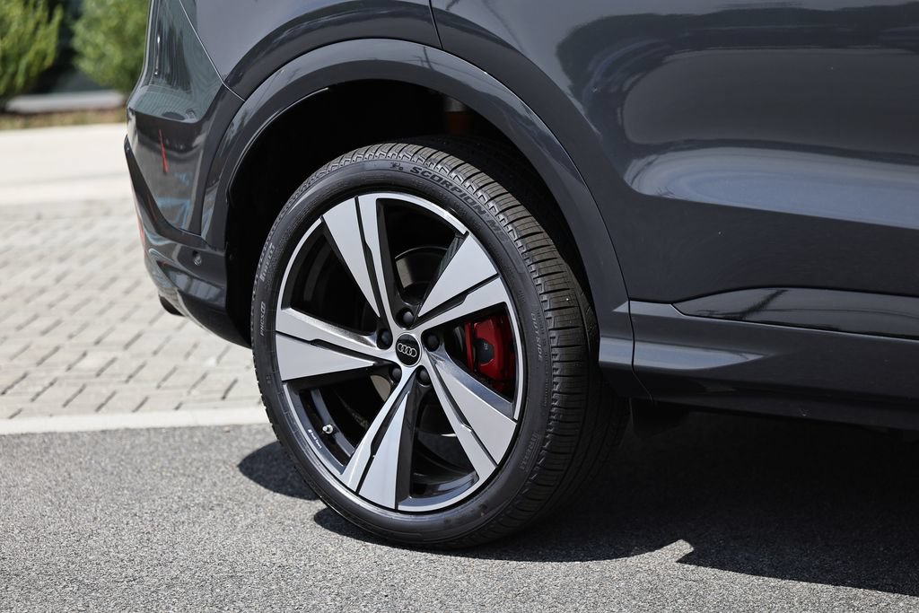 New 2026 Audi SQ5 Premium Plus AWD/4WD image 6
