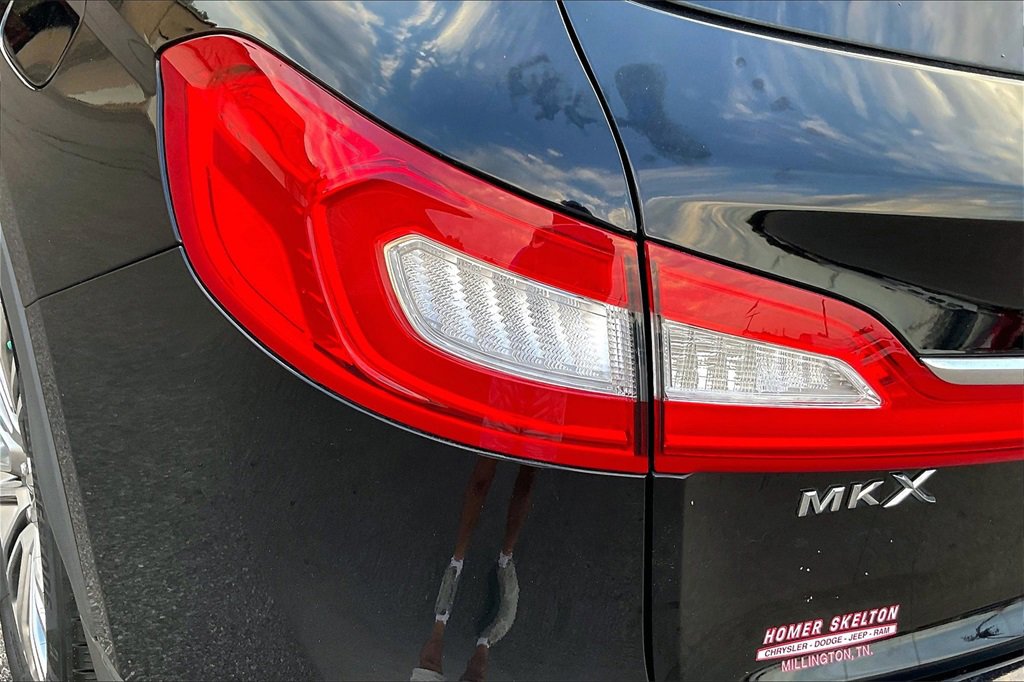 Used 2016 Lincoln MKX Reserve w/ Climate Package image 29