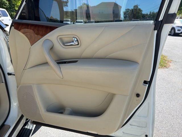 Used 2017 INFINITI QX80 4WD w/ Deluxe Technology Package image 7