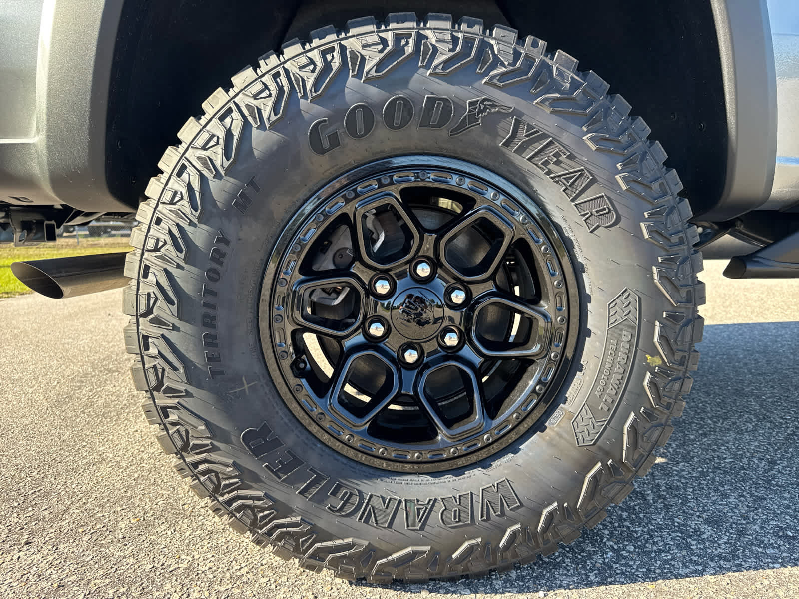New 2026 Chevrolet Colorado ZR2 w/ ZR2 Bison Edition image 36