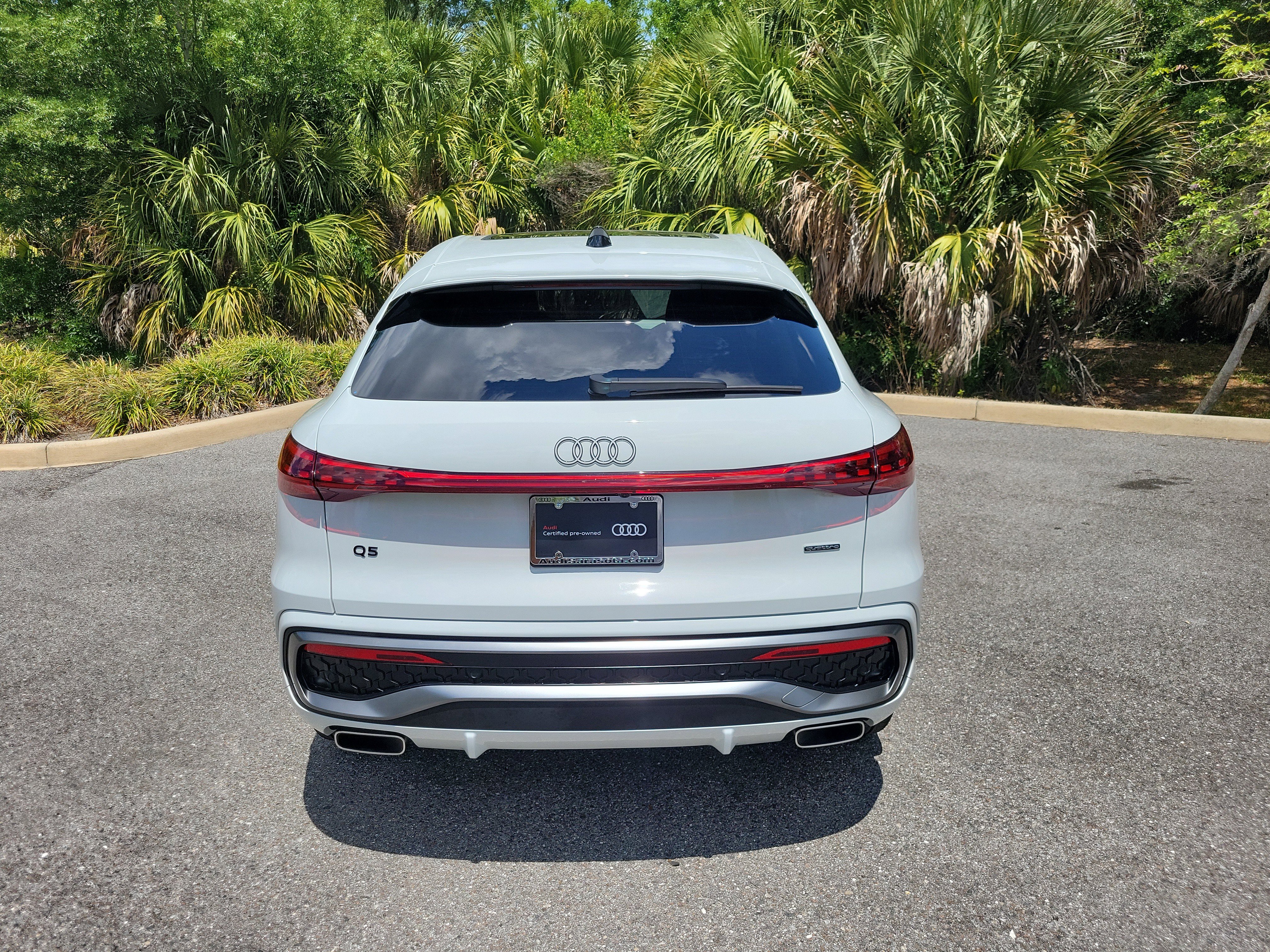 Certified 2025 Audi Q5 Premium Plus w/ Premium Plus AWD/4WD image 5