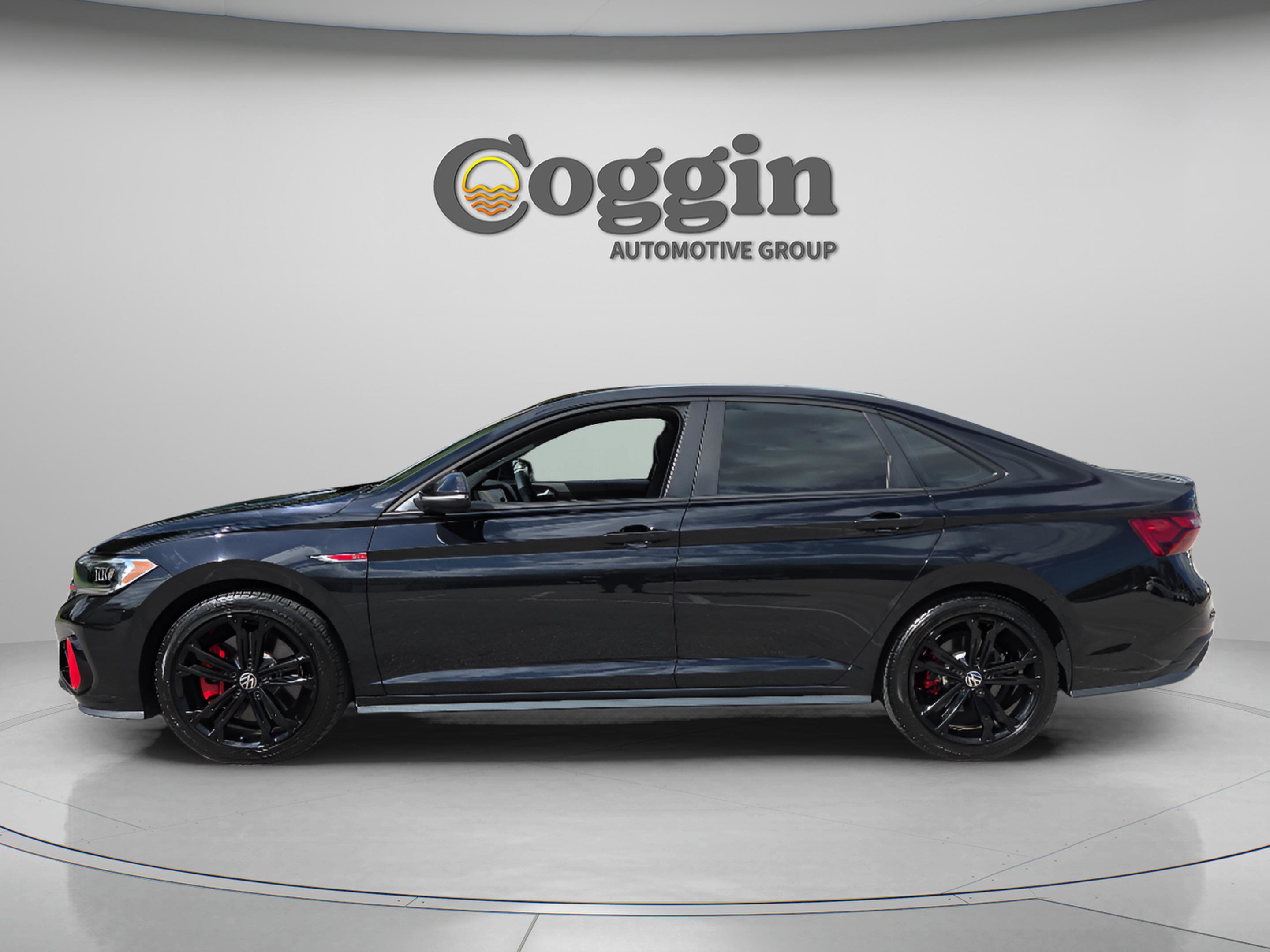 Used 2022 Volkswagen Jetta GLI Autobahn FWD image 2