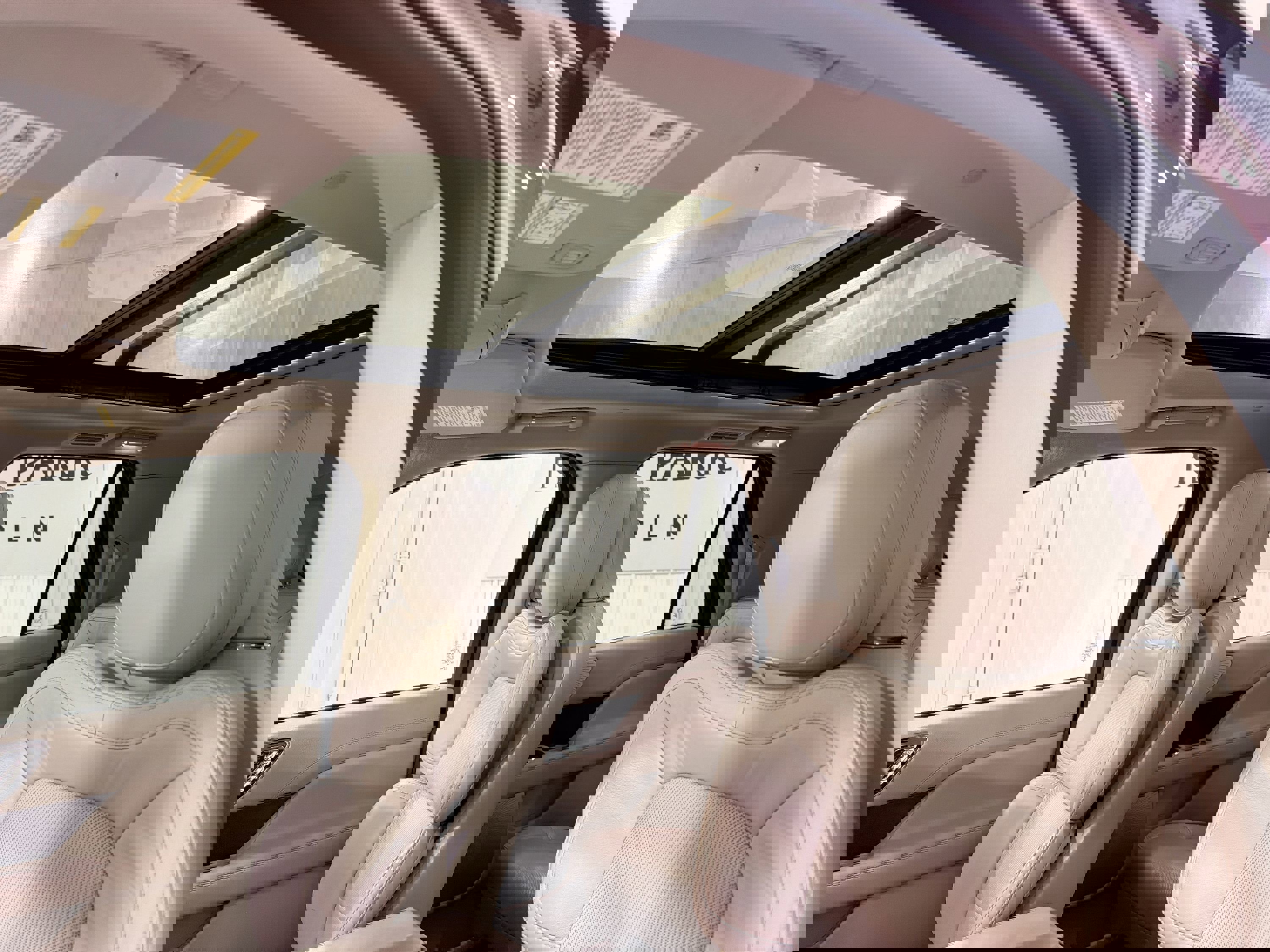 Used 2021 Lincoln Navigator L Reserve w/ Luxury Package image 24