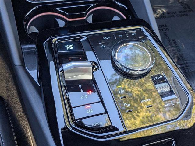 New 2026 BMW i5 eDrive40 image 12