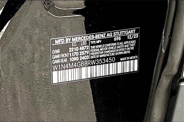 New 2024 Mercedes-Benz GLB 250 image 8