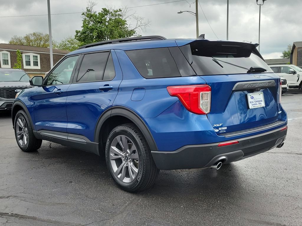Certified 2023 Ford Explorer XLT w/ Equipment Group 202A AWD/4WD image 6
