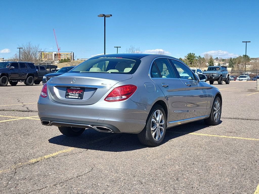 Used 2016 Mercedes-Benz C 300 4MATIC Sedan image 4