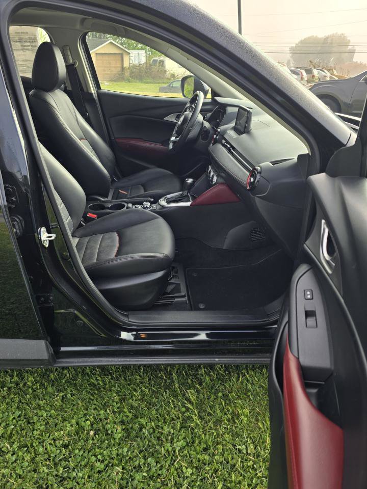 Used 2018 MAZDA CX-3 Touring w/ Preferred Equipment Package AWD/4WD image 8