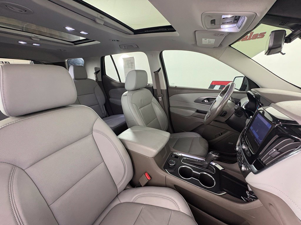 Used 2020 Chevrolet Traverse Premier AWD/4WD image 41