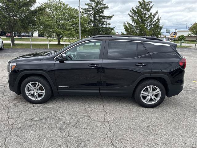 Certified 2022 GMC Terrain SLE w/ Driver Convenience Package AWD/4WD image 24