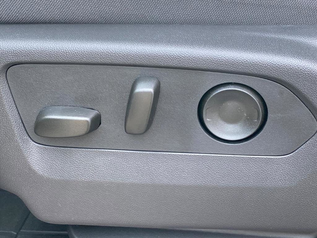 New 2026 Chevrolet Suburban LS image 12