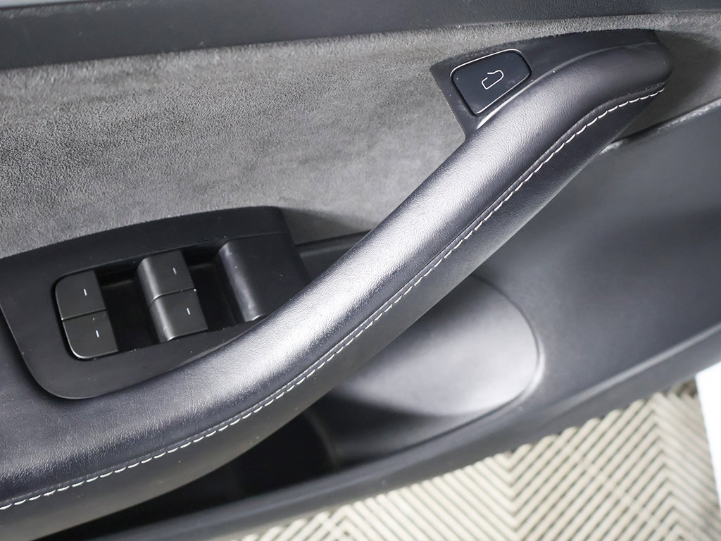 Used 2023 Tesla Model 3 Standard Range RWD image 33