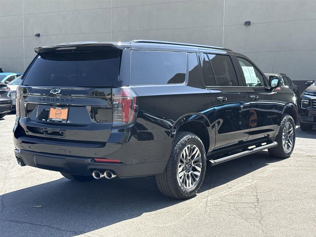 Used 2025 Chevrolet Suburban Z71 AWD/4WD image 3