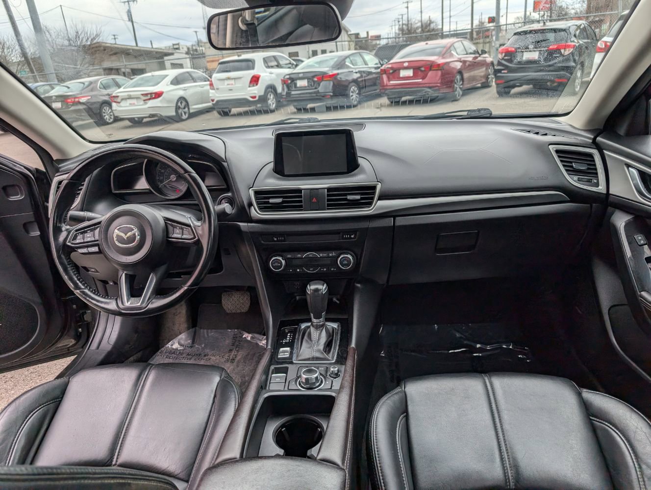 Used 2017 MAZDA MAZDA3 Touring w/ Popular Equipment Package FWD image 14