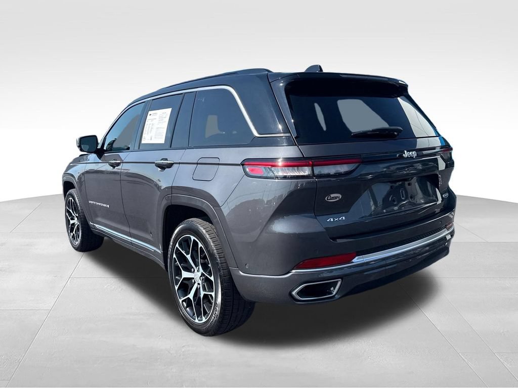 Used 2024 Jeep Grand Cherokee Summit AWD/4WD image 7