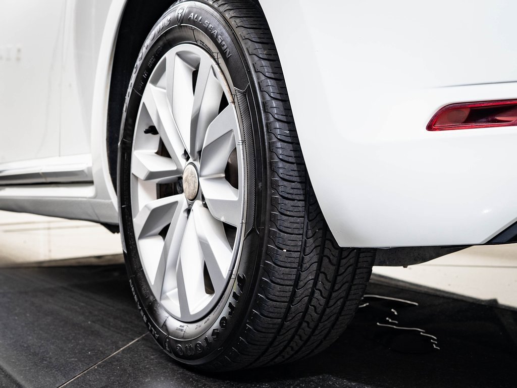 Used 2017 Volkswagen Beetle 1.8T S image 37