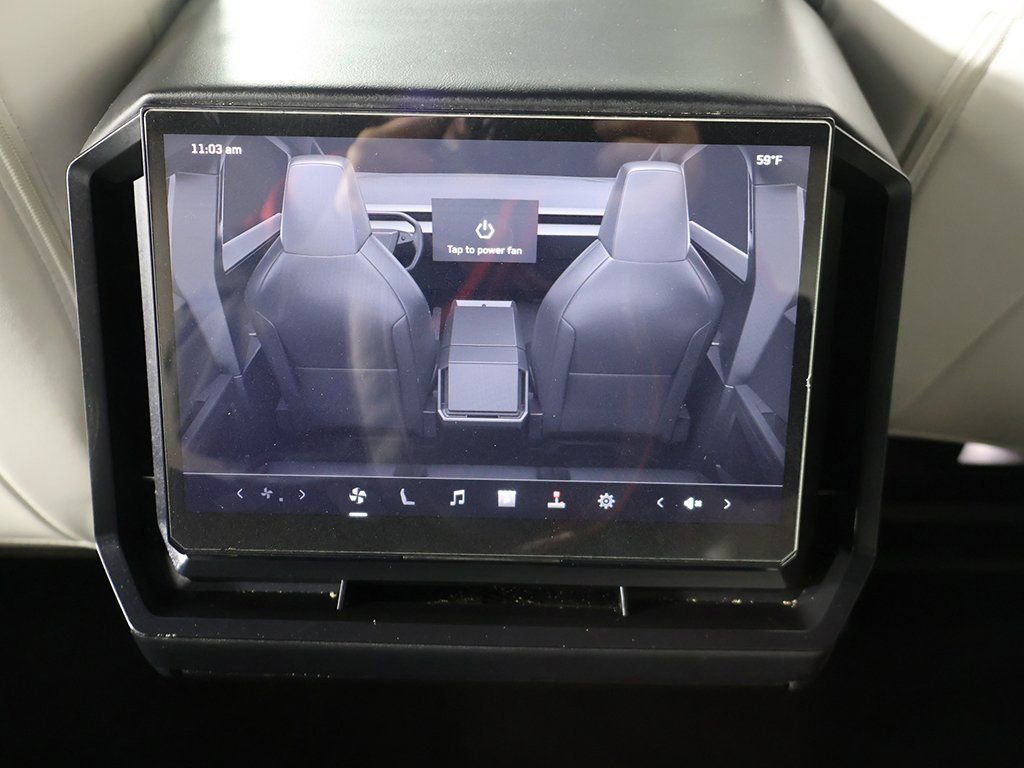 Used 2024 Tesla Cybertruck AWD Crew Cab image 37