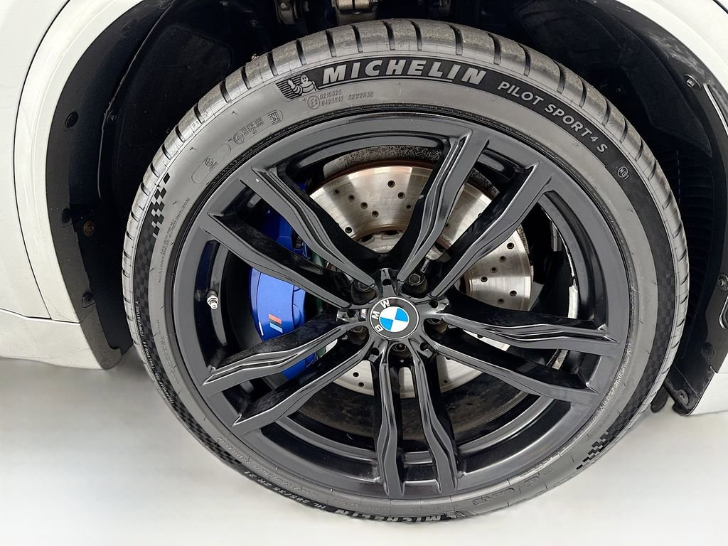 Used 2017 BMW X5 M AWD/4WD image 31