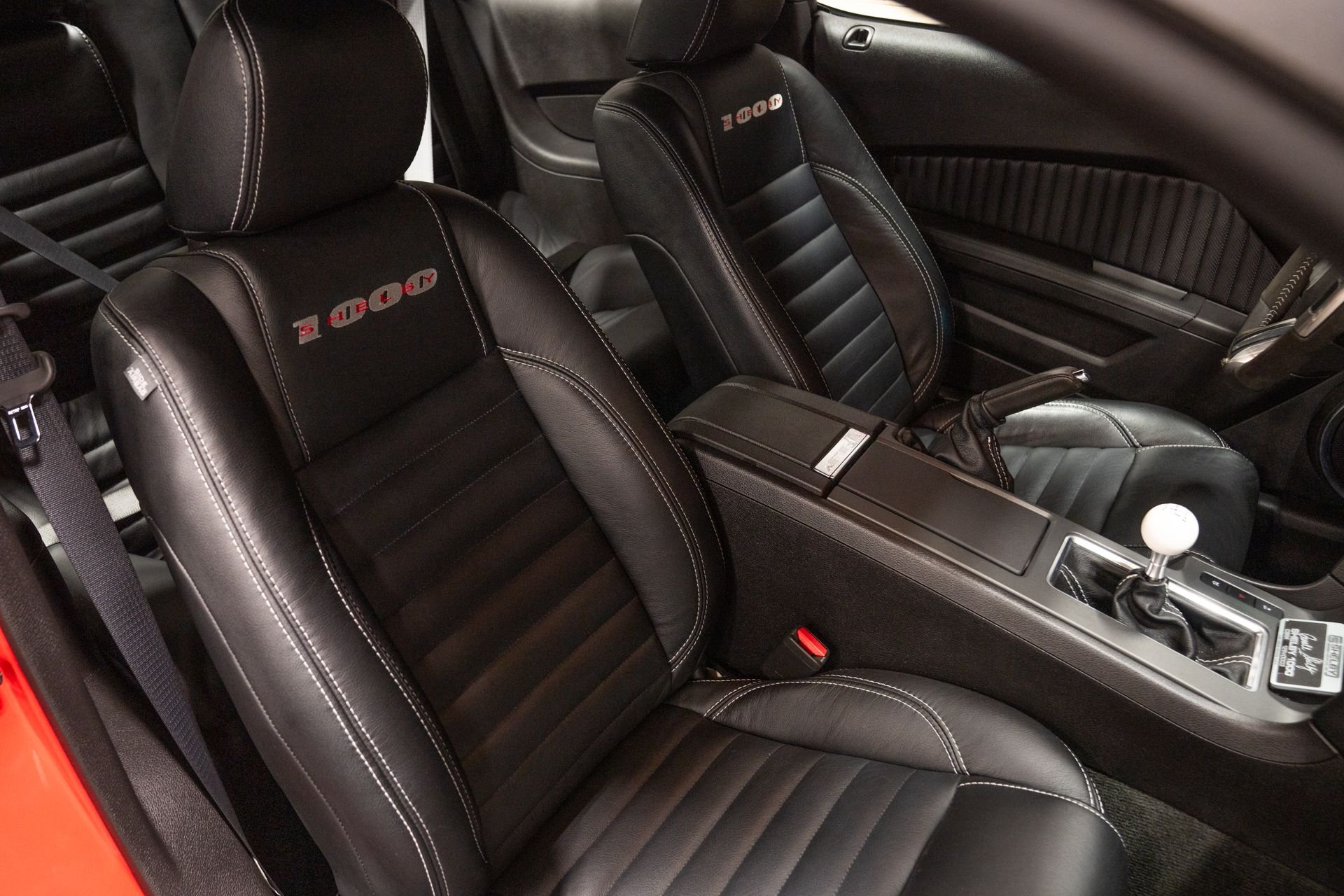 Used 2012 Ford Mustang Shelby GT500 w/ Electronics Pkg RWD image 32