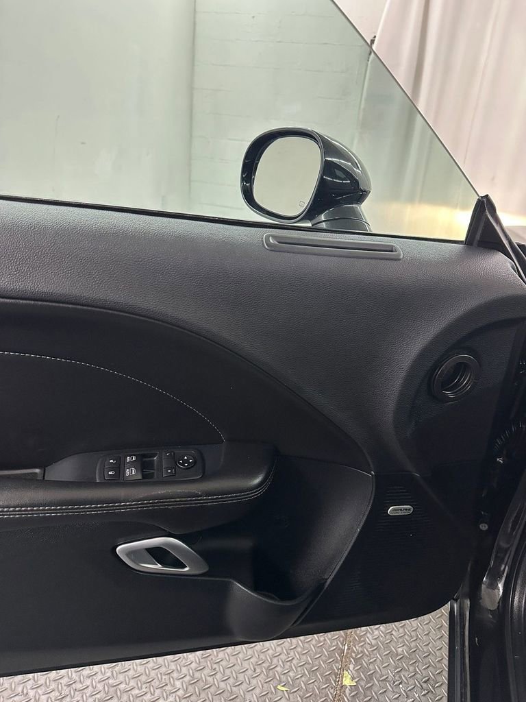 Used 2018 Dodge Challenger SXT Plus image 9