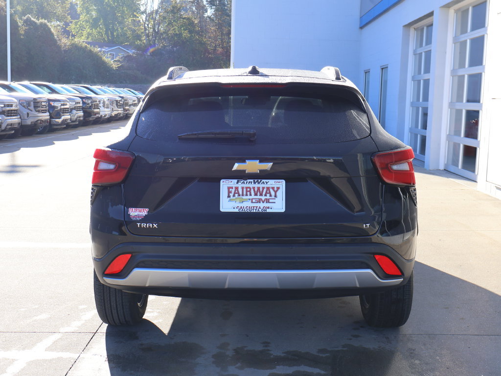New 2026 Chevrolet Trax LT w/ Driver Confidence Package FWD image 9