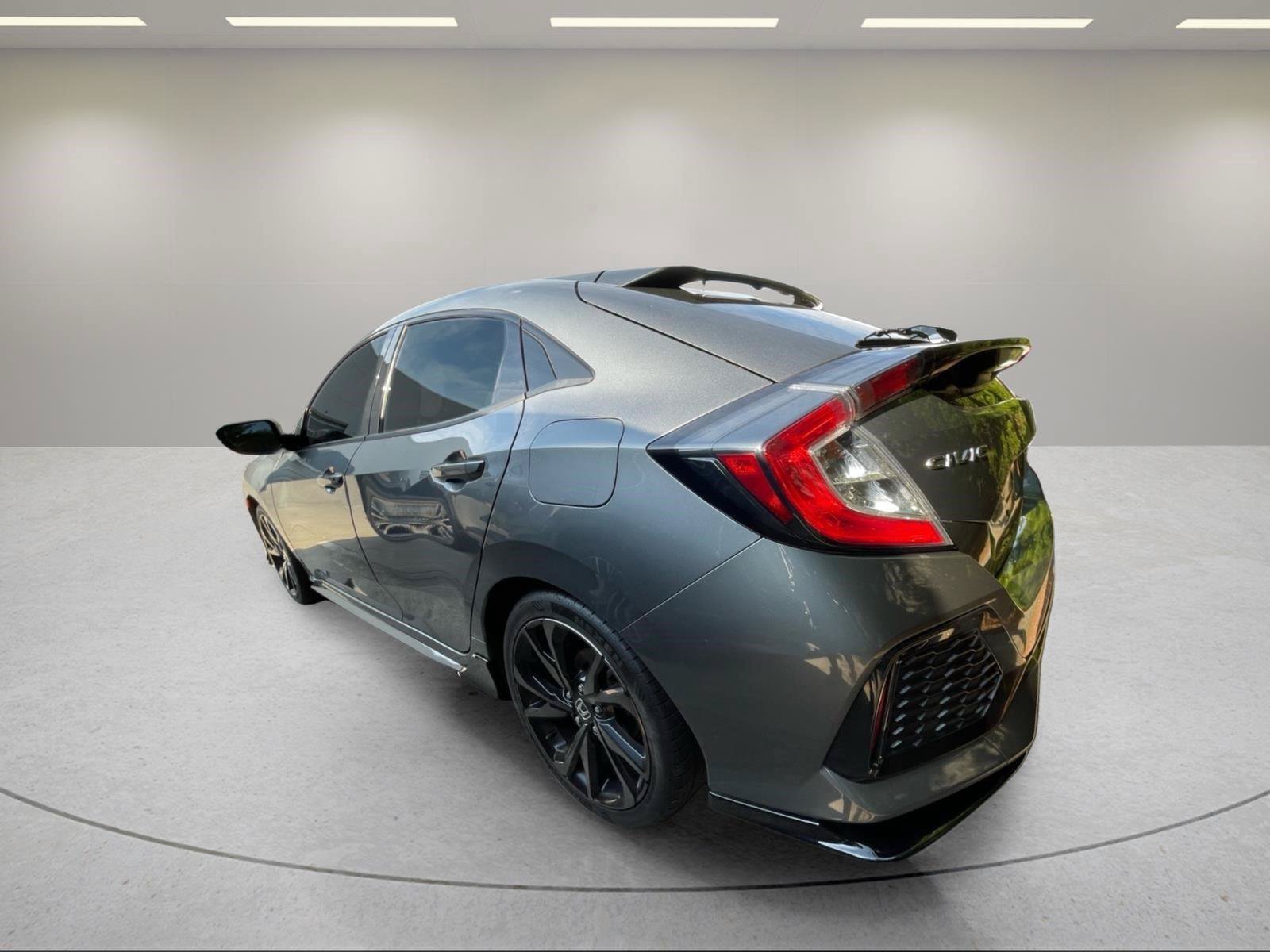 Used 2018 Honda Civic Sport image 14