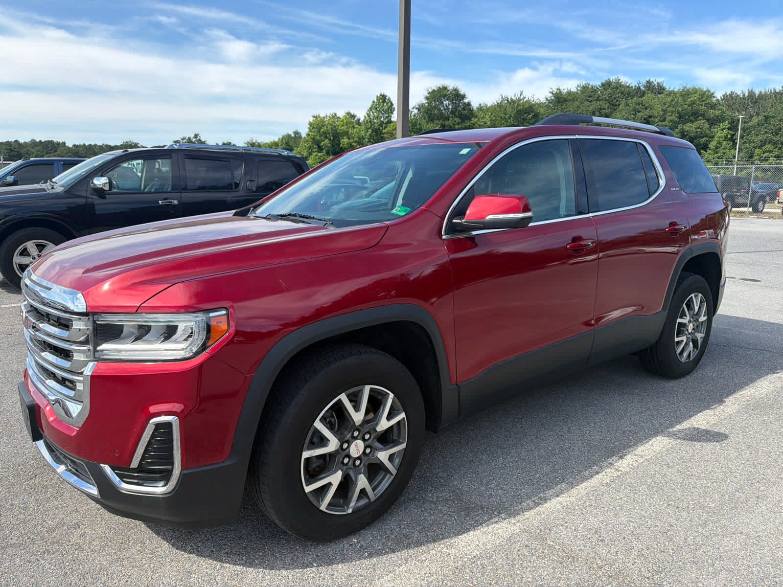 Used 2023 GMC Acadia SLE w/ Driver Convenience Package