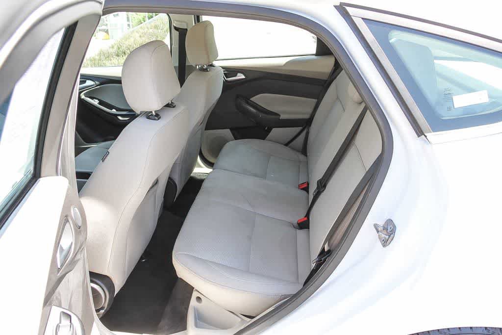 Used 2017 Ford Focus Electric Hatchback FWD image 15