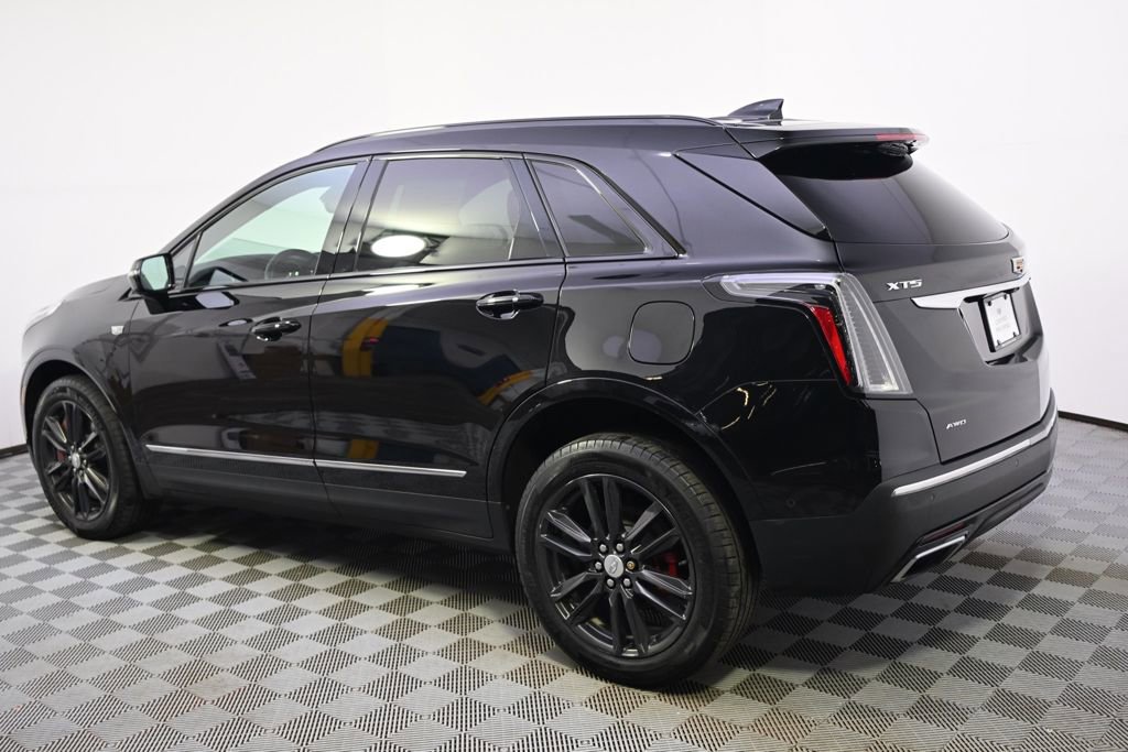 Certified 2023 Cadillac XT5 Sportv w/ Technology Package AWD/4WD image 3