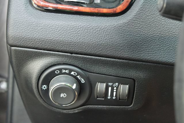 Used 2021 Jeep Compass Limited AWD/4WD image 15