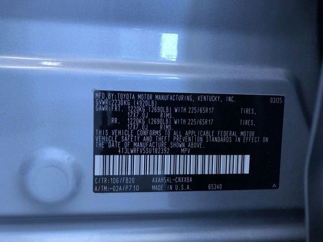 Certified 2025 Toyota RAV4 LE AWD/4WD image 33