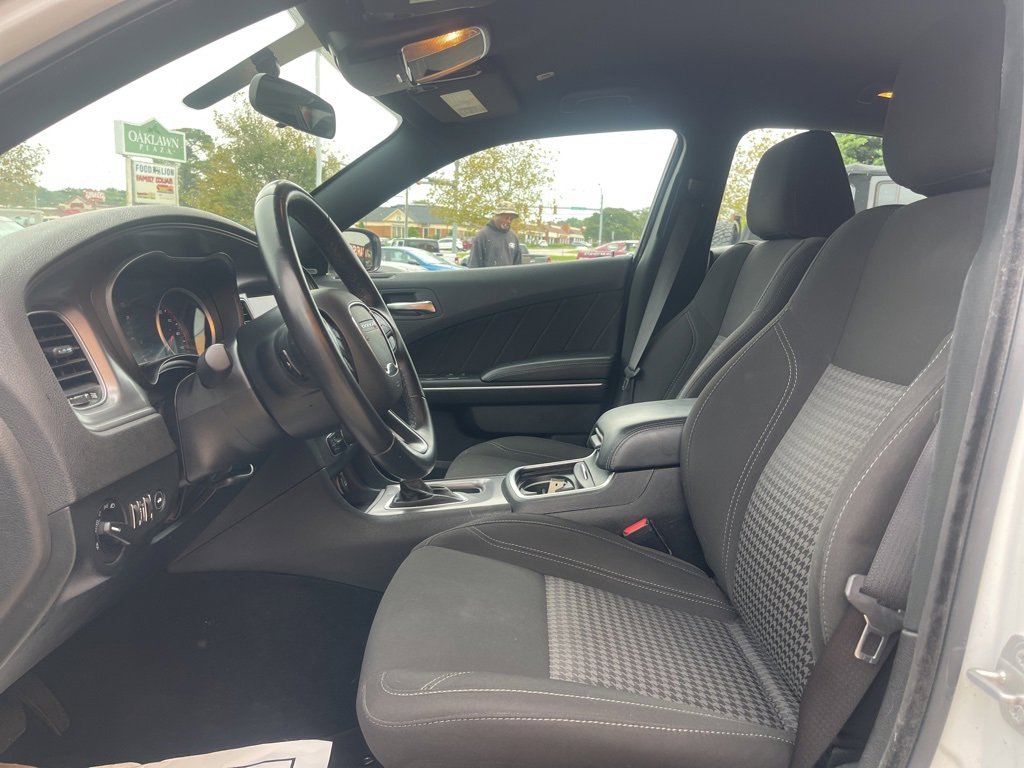 Used 2023 Dodge Charger SXT image 14
