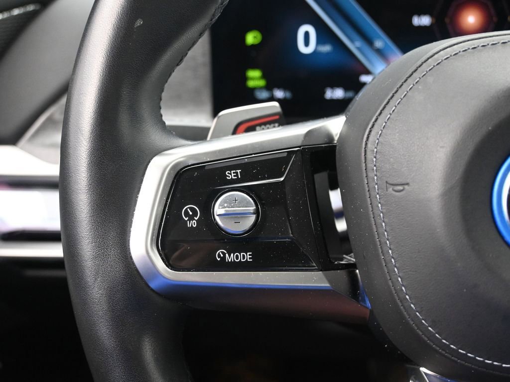 Used 2023 BMW i7 xDrive60 image 15