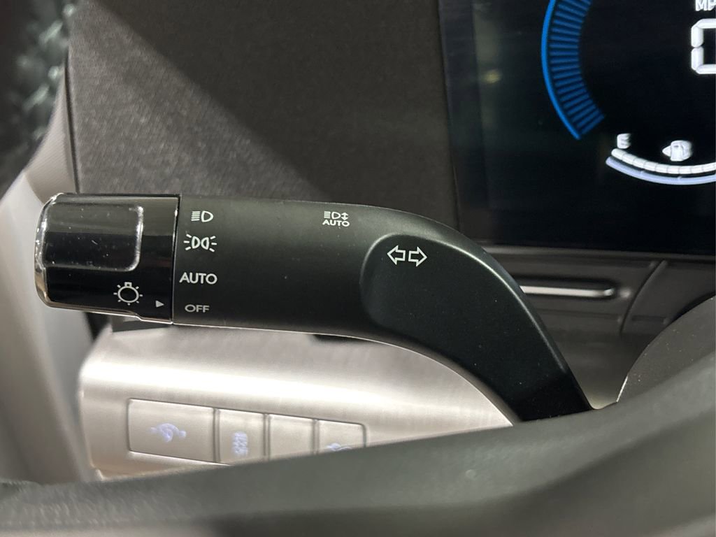 Used 2024 Hyundai Kona SEL image 24