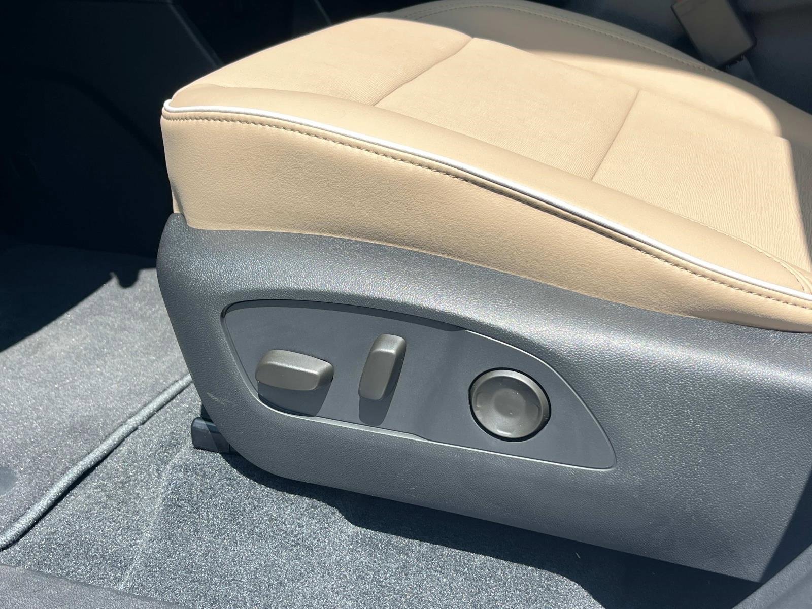 New 2026 Buick Enclave Preferred w/ Power Package image 26