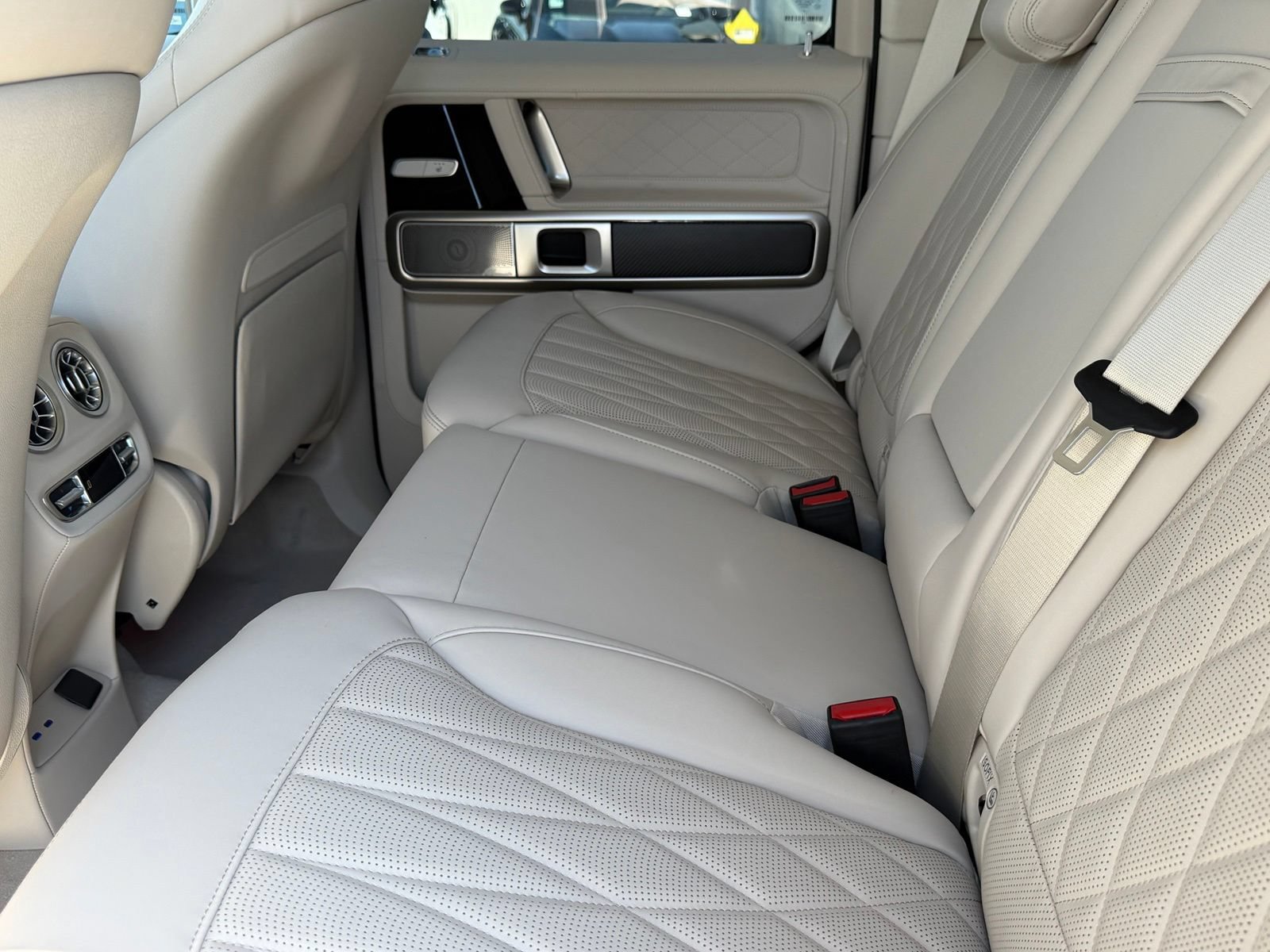 New 2027 Mercedes-Benz G 63 AMG 4MATIC image 29