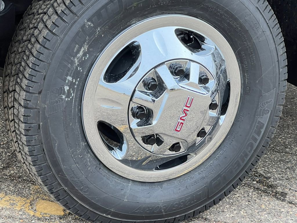 New 2026 GMC Sierra 3500 SLE w/ SLE Value Package image 12
