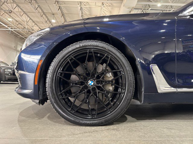 Used 2016 BMW 750i xDrive AWD/4WD image 19